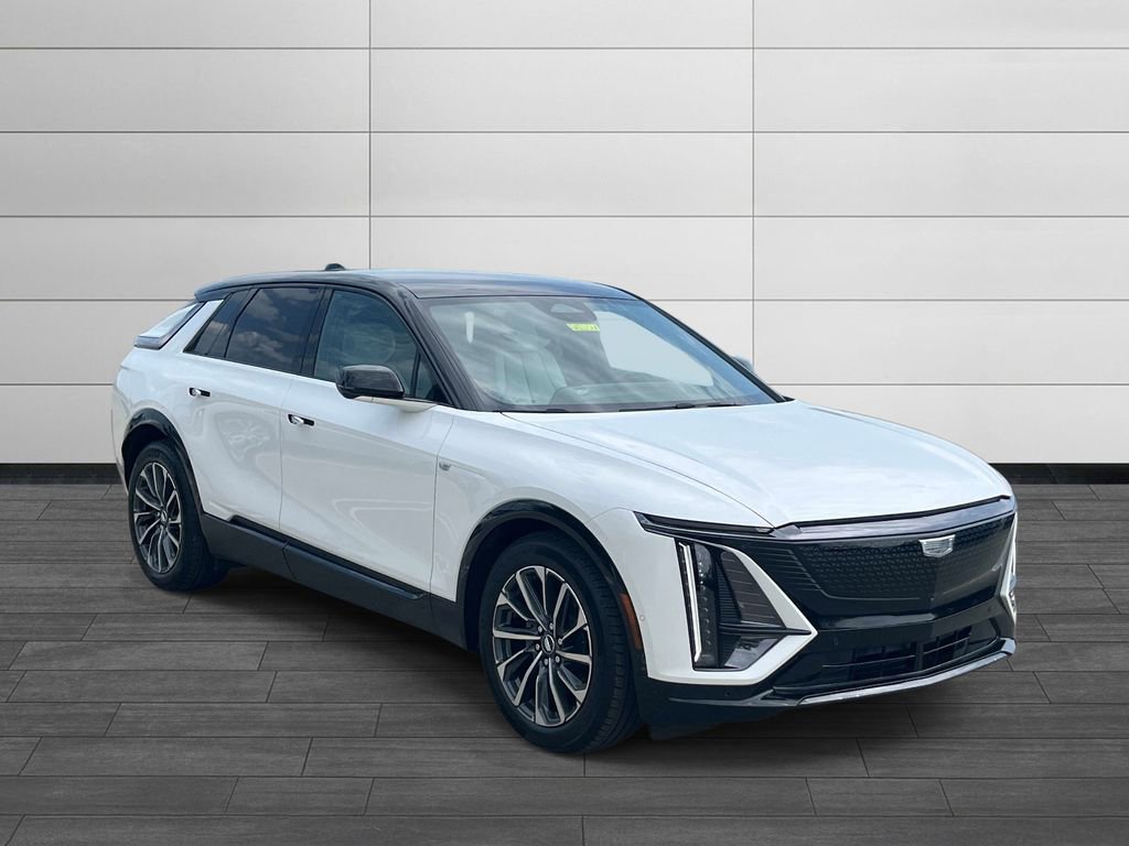 Used 2025 Cadillac Lyriq Sport AWD/4WD image 7