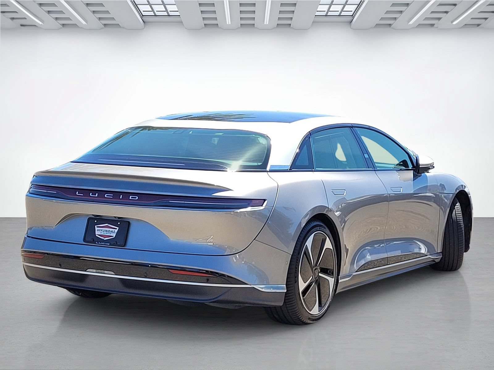Used 2023 Lucid Air Grand Touring AWD/4WD image 4