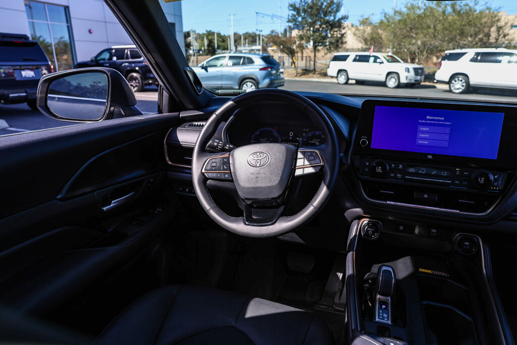 Certified 2026 Toyota Grand Highlander AWD Hybrid image 4