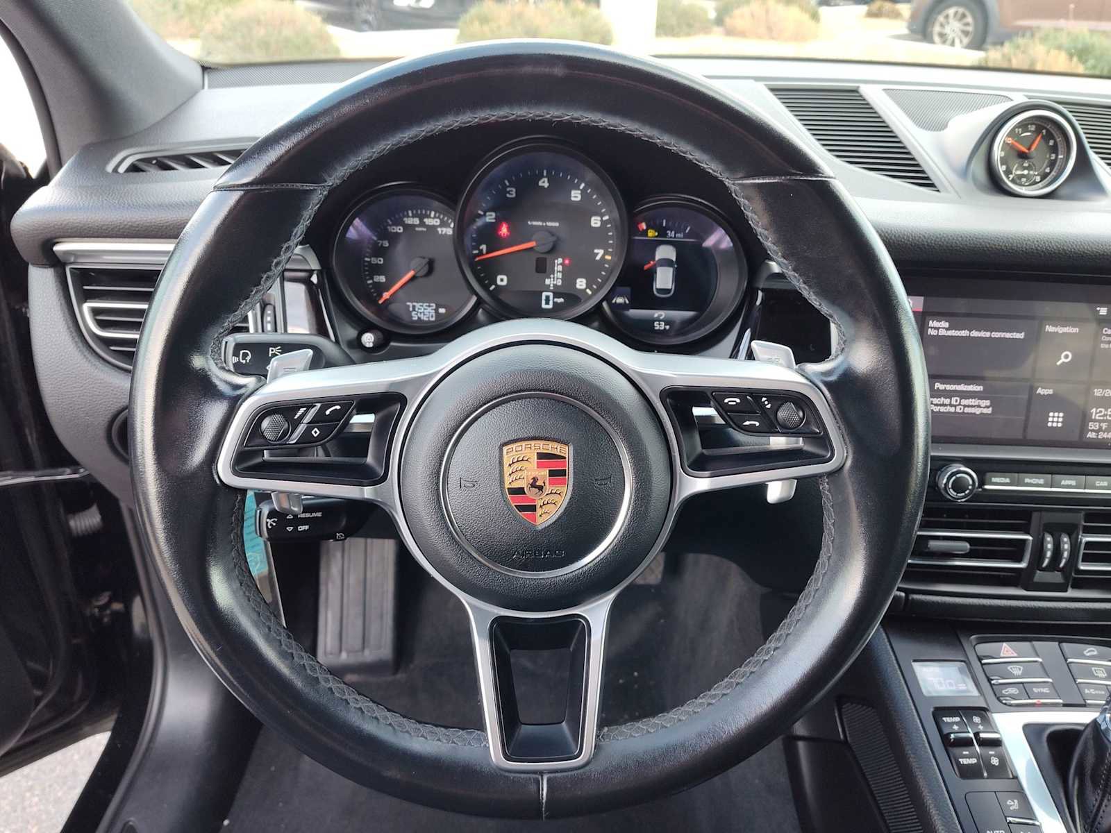 Used 2020 Porsche Macan image 24