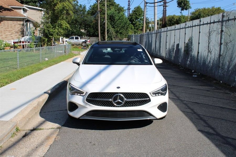 Used 2025 Mercedes-Benz CLA 250 image 2