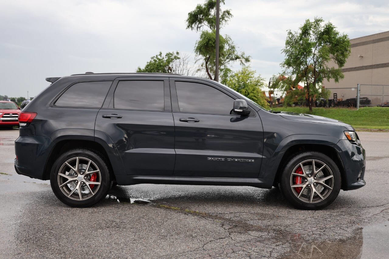 Used 2017 Jeep Grand Cherokee SRT image 7