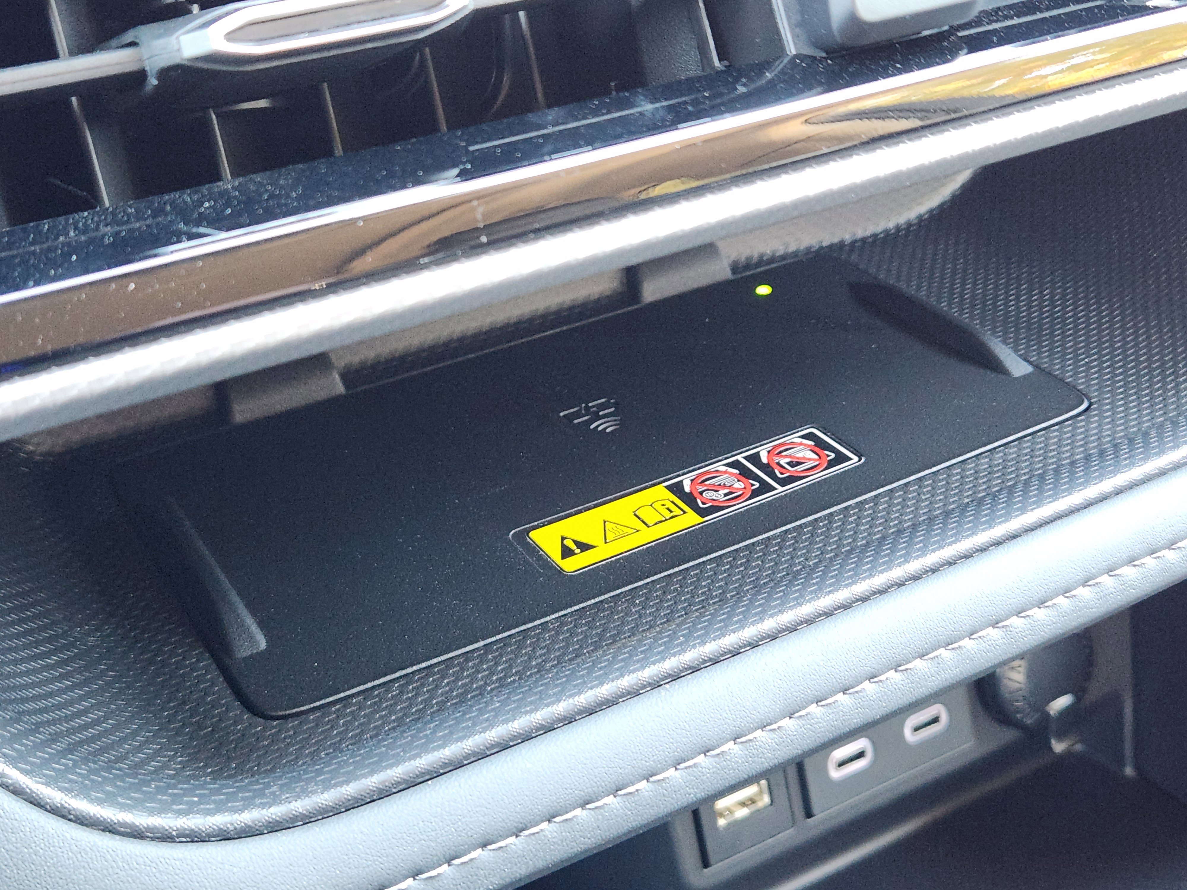 Used 2025 Toyota Highlander Platinum image 25