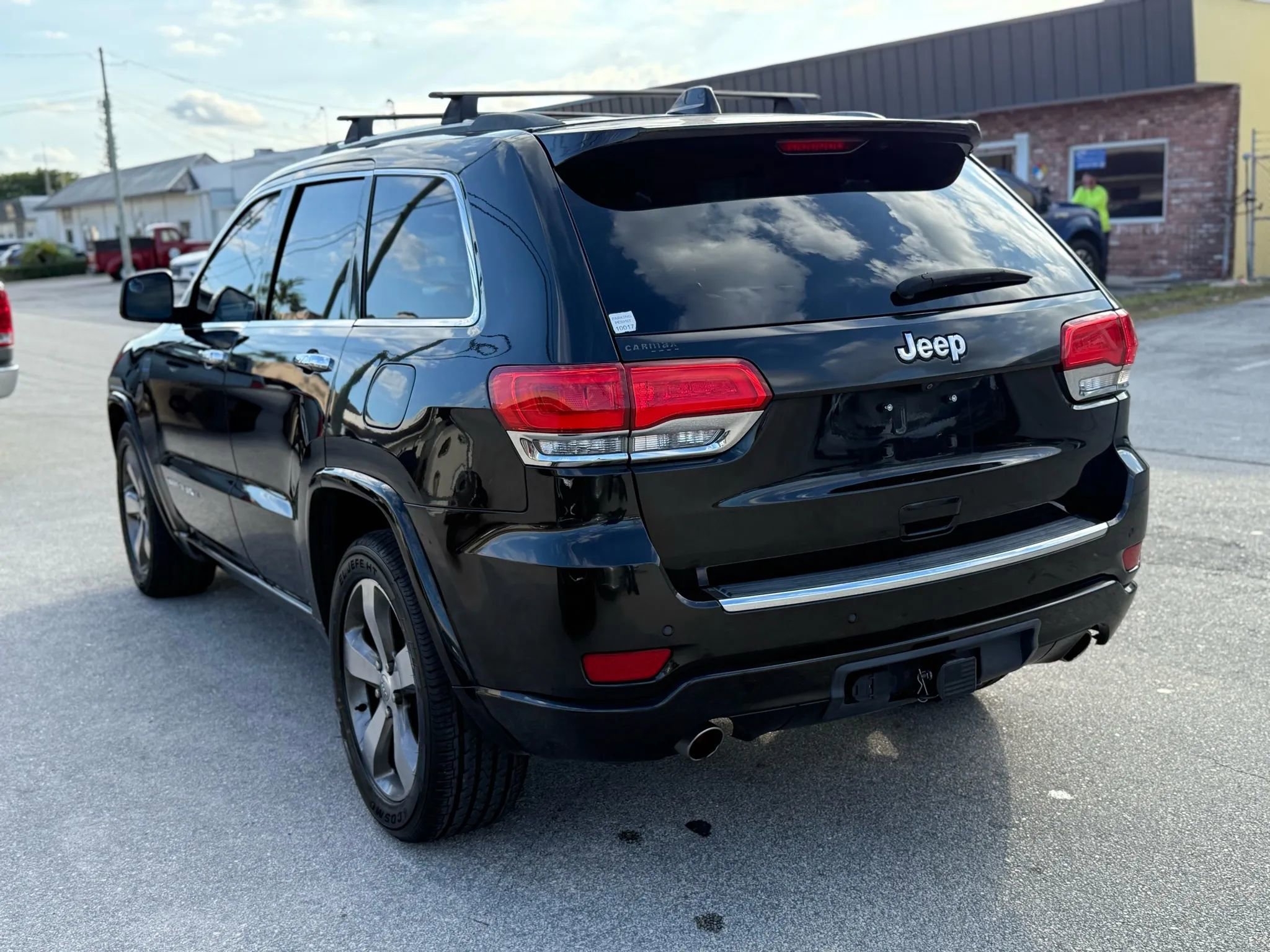 Used 2015 Jeep Grand Cherokee Overland w/ Trailer Tow Group IV image 5