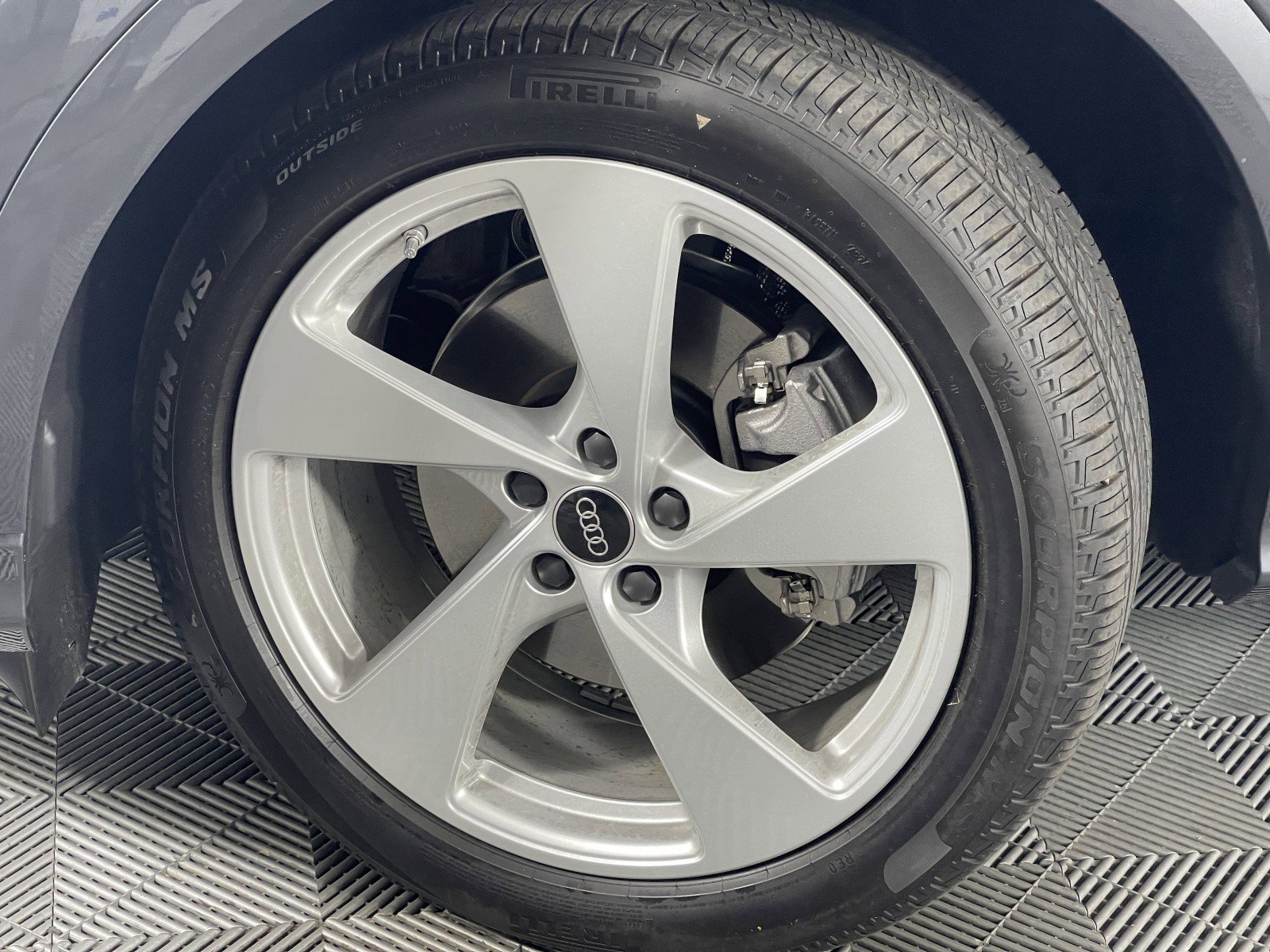 New 2025 Audi Q5 Premium Plus image 6