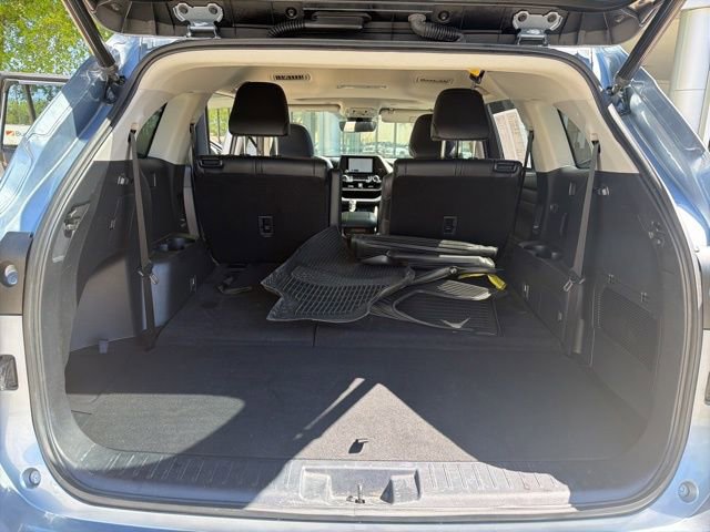 Used 2023 Toyota Highlander XLE image 25