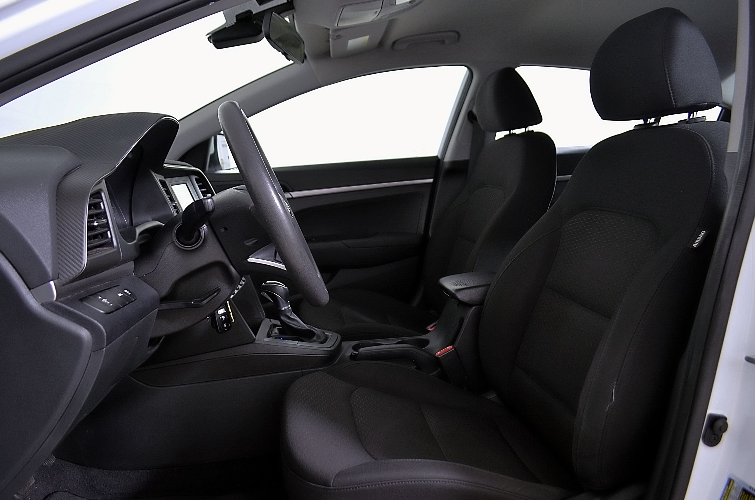 Used 2020 Hyundai Elantra SE w/ Cargo Package (C1) FWD image 14