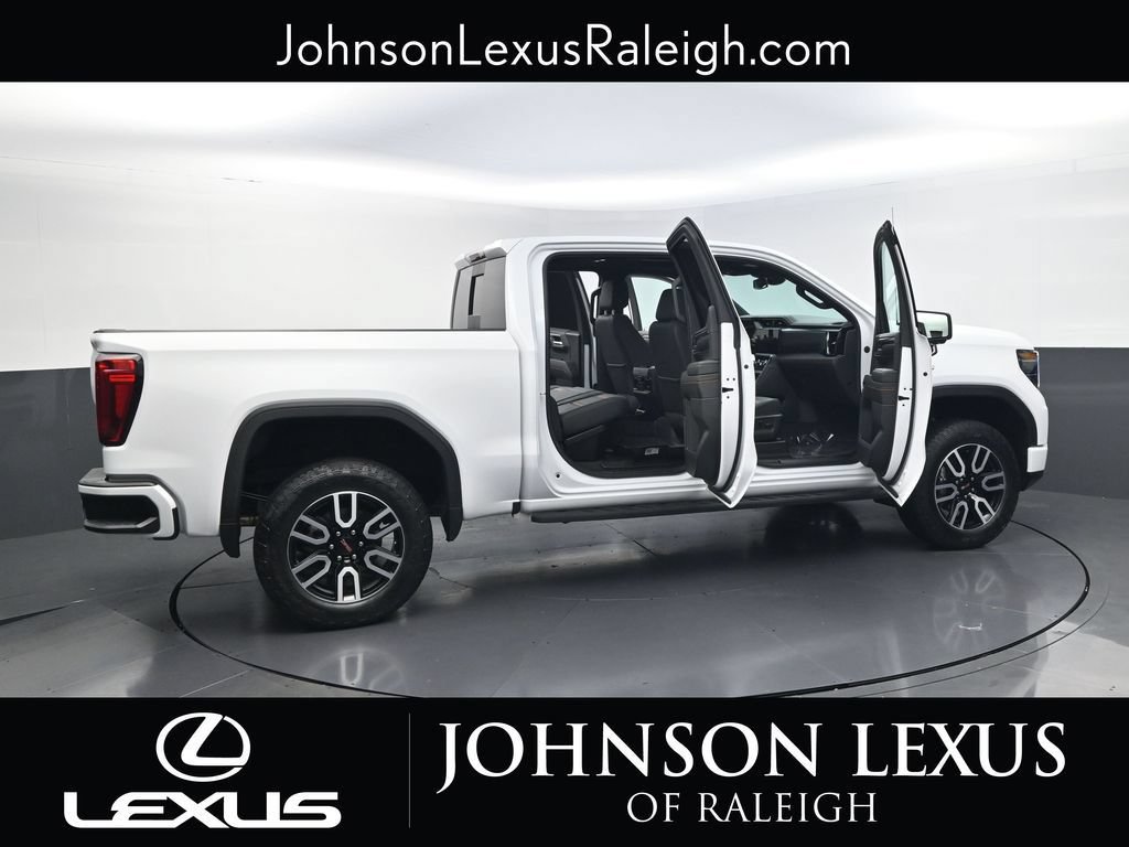 Used 2023 GMC Sierra 1500 AT4 w/ AT4 Premium Package AWD/4WD image 34
