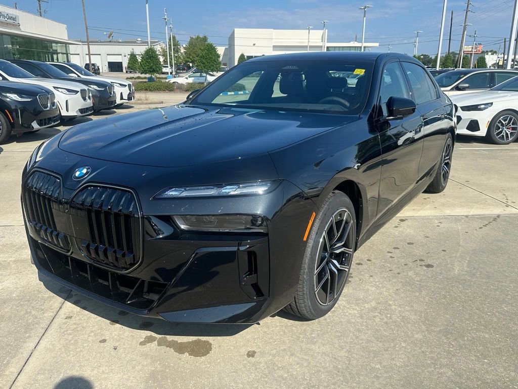 New 2026 BMW 760i xDrive w/ Executive Package