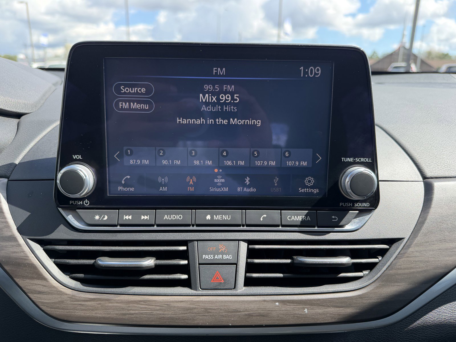 Used 2025 Nissan Altima 2.5 SV image 26