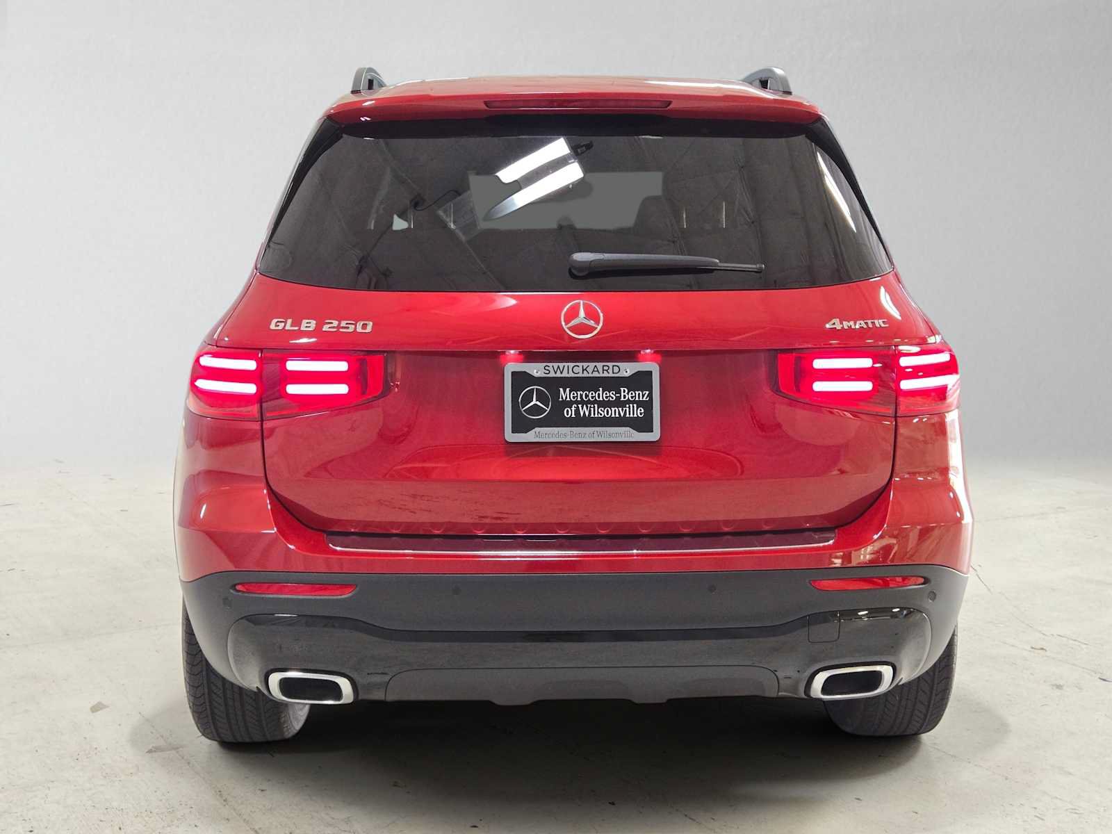 New 2026 Mercedes-Benz GLB 250 4MATIC image 4