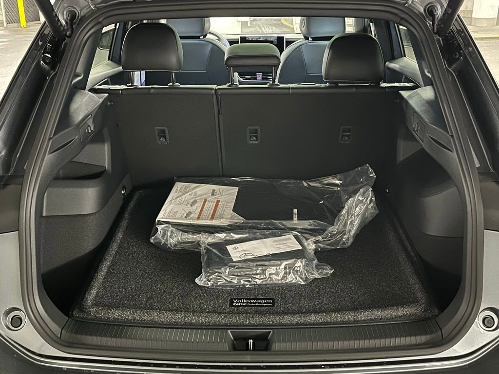 New 2026 Volkswagen Tiguan SE R-Line AWD/4WD image 39