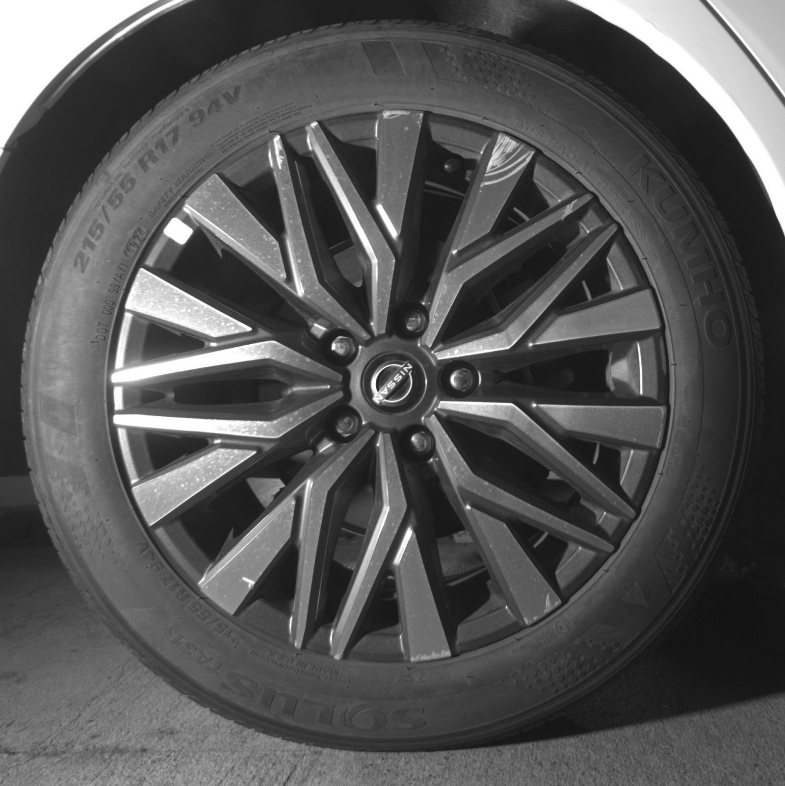 Used 2025 Nissan Altima 2.5 SV FWD image 18