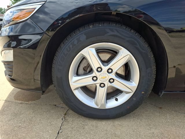 Used 2023 Chevrolet Malibu LS FWD image 28