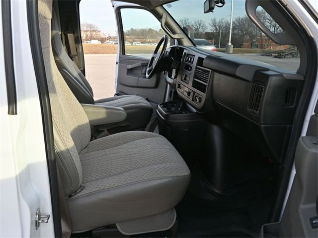Used 2021 Chevrolet Express 3500 w/ Power Convenience Package image 29