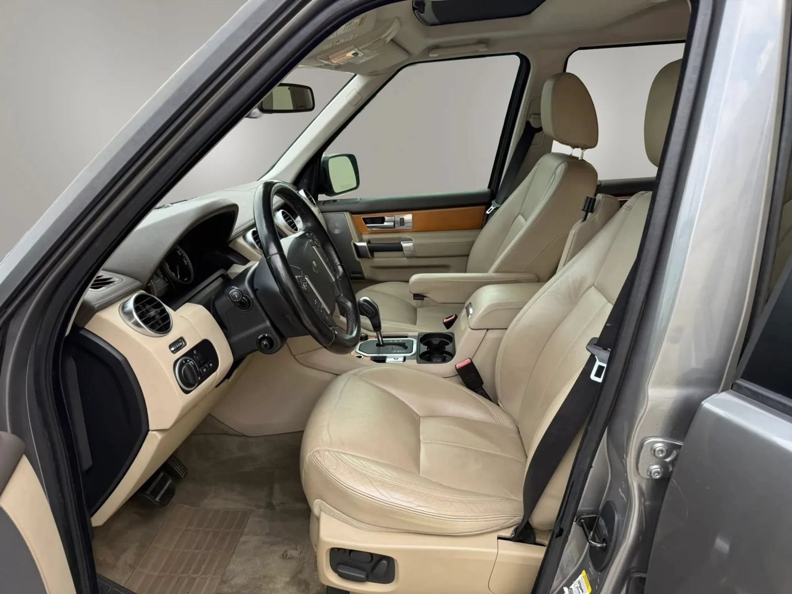 Used 2010 Land Rover LR4 HSE LUX AWD/4WD image 12