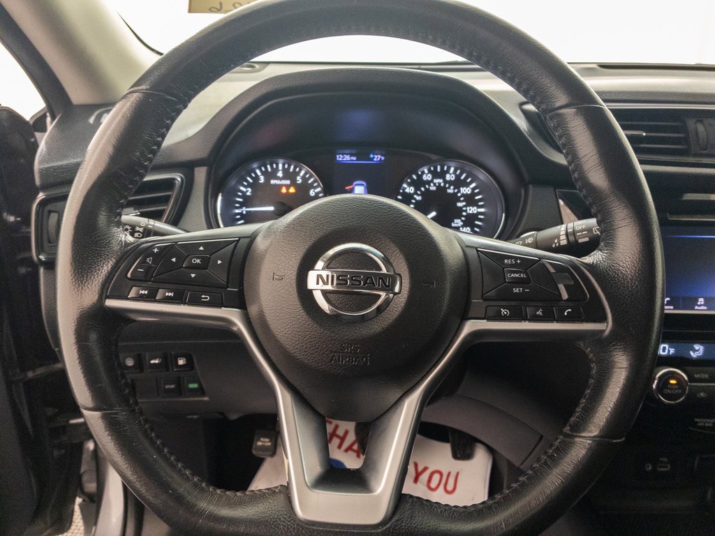 Used 2019 Nissan Rogue SV image 15