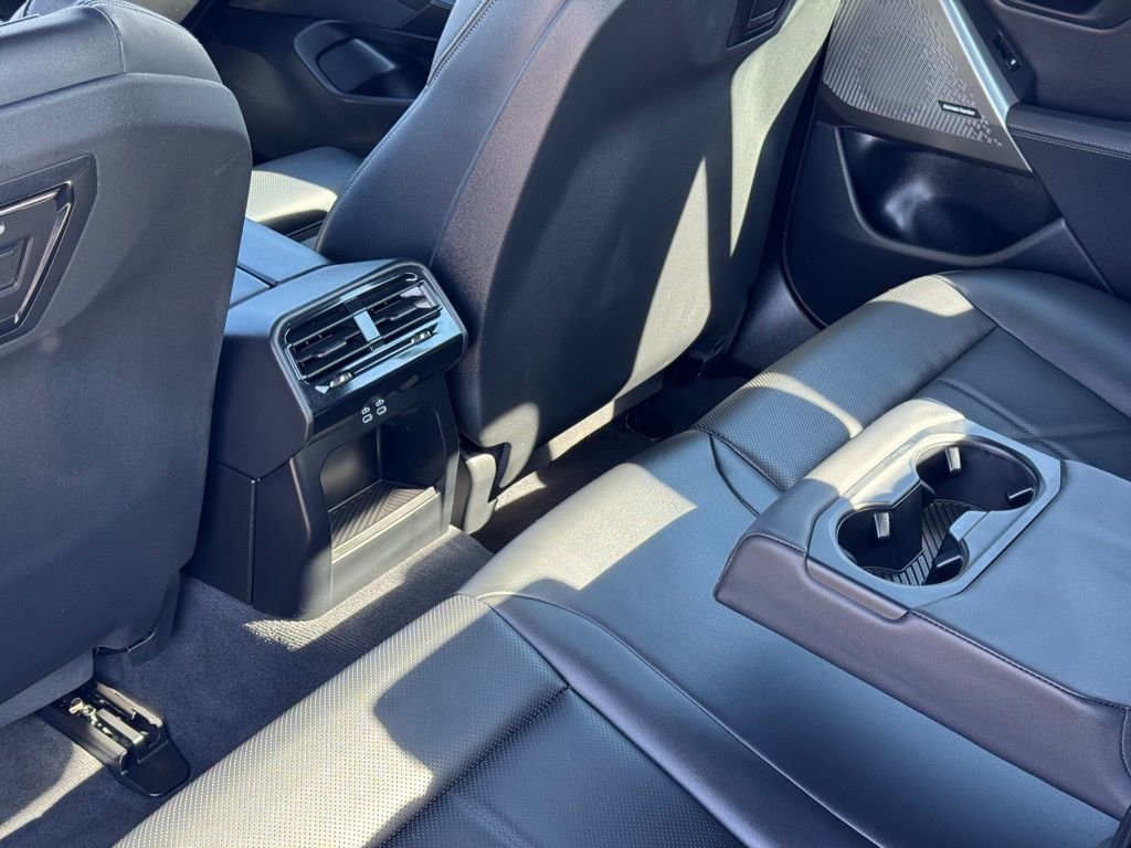 Certified 2025 BMW 530i xDrive AWD/4WD image 23