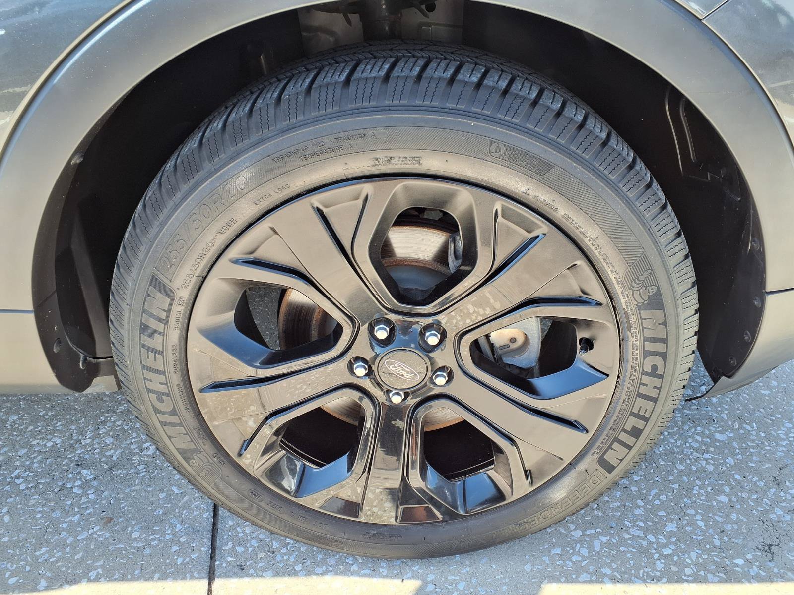 Used 2019 Ford Explorer Sport w/ Equipment Group 401A AWD/4WD image 9