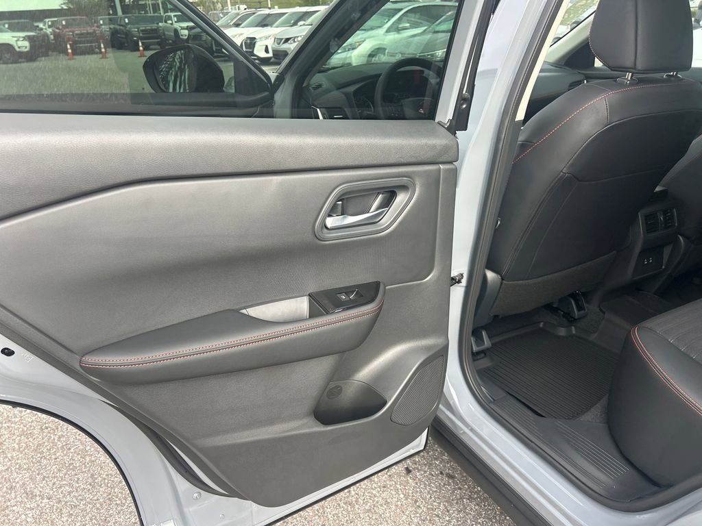 New 2026 Nissan Rogue SV image 21