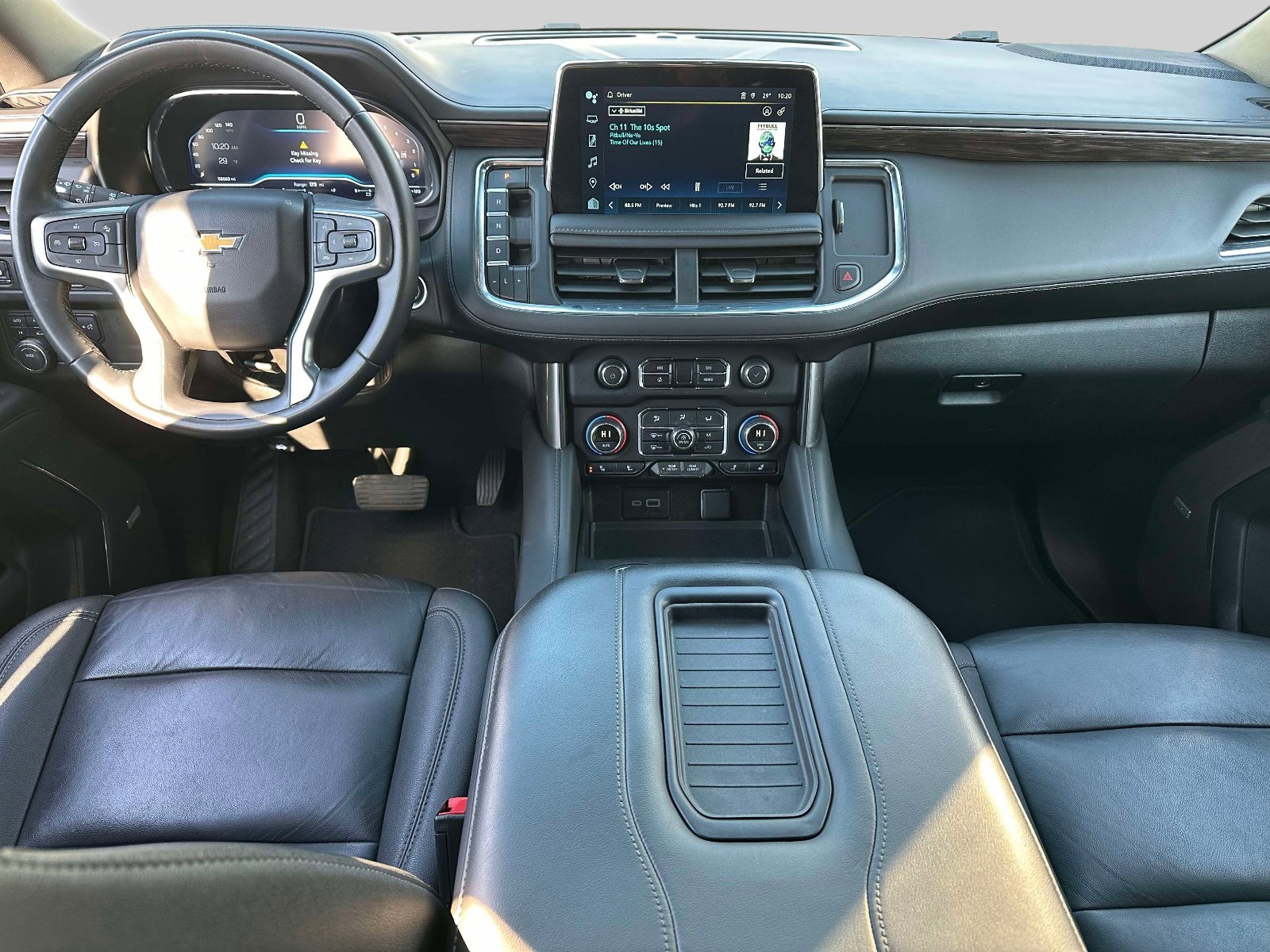 Used 2024 Chevrolet Suburban LT image 13