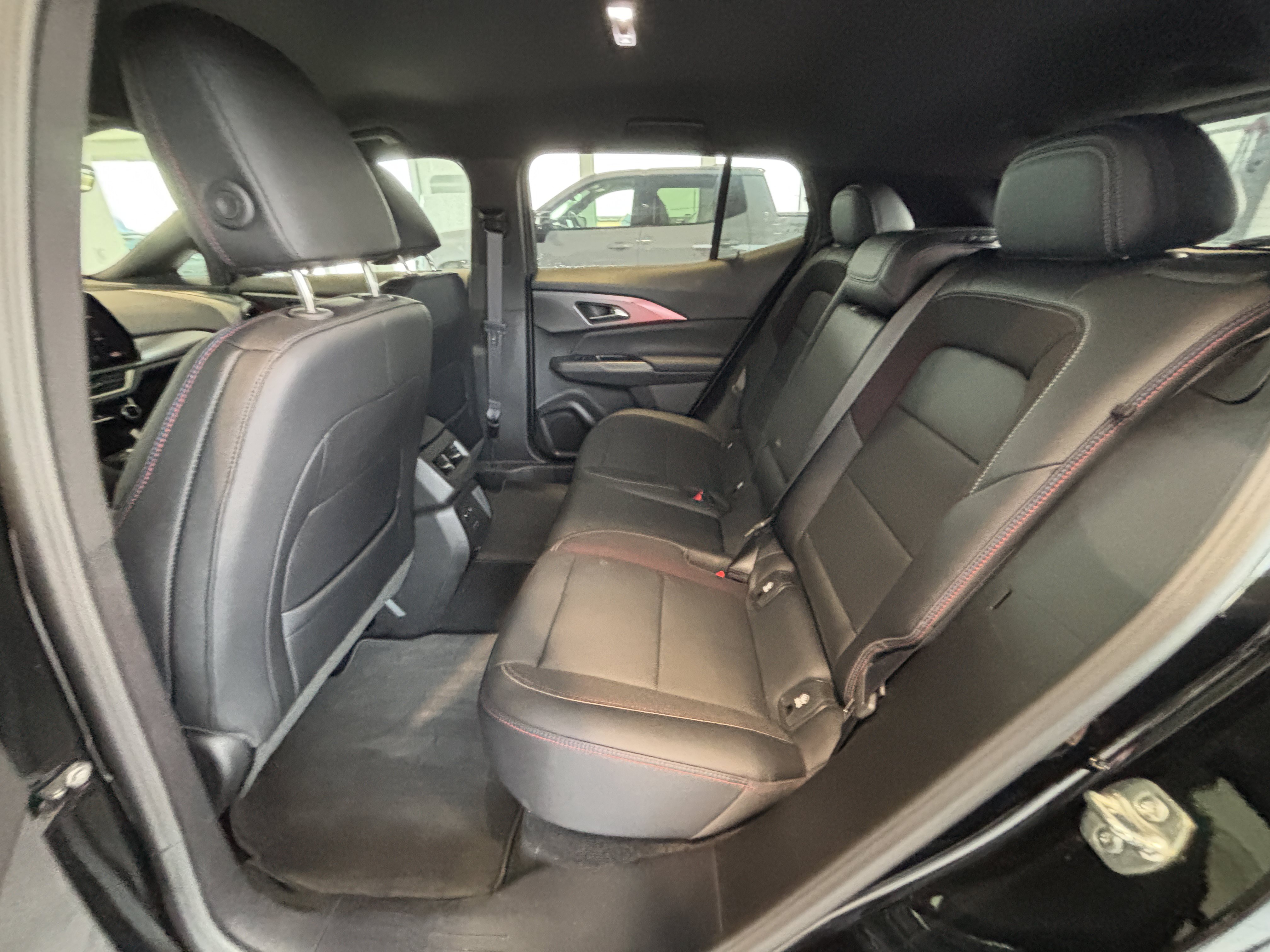 Used 2025 Chevrolet Equinox EV RS w/ Active Safety Package 3 FWD image 17