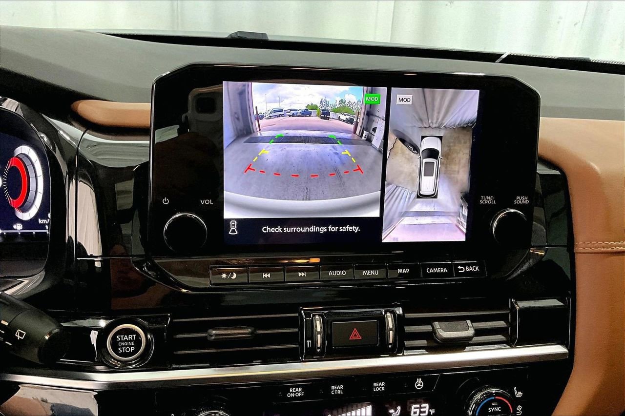 Used 2023 Nissan Pathfinder Platinum w/ Cargo Package FWD image 24