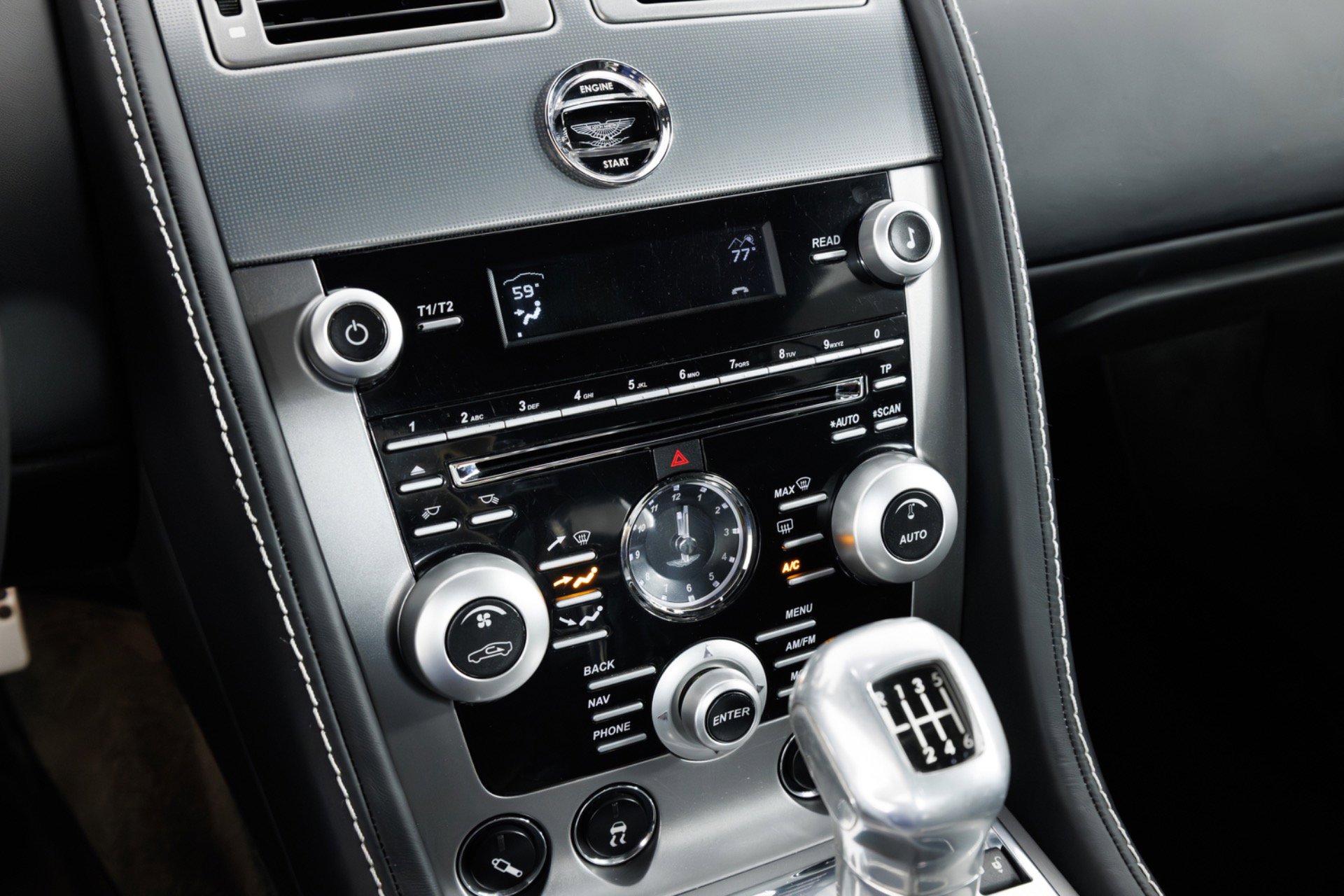 Used 2009 Aston Martin DBS Coupe RWD image 25