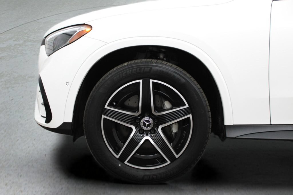 Used 2024 Mercedes-Benz GLC 300 image 6