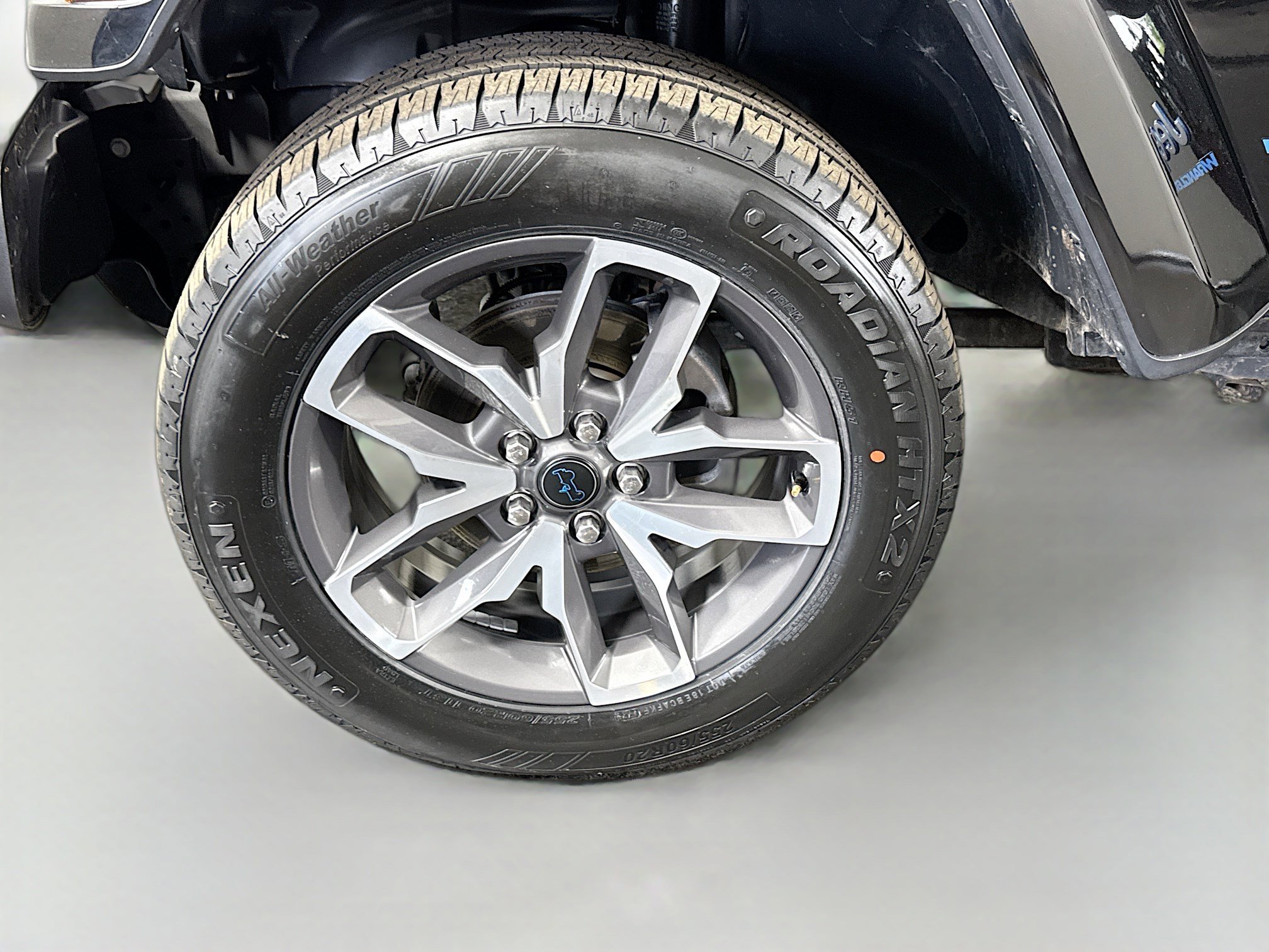 Used 2024 Jeep Wrangler Unlimited AWD/4WD image 38