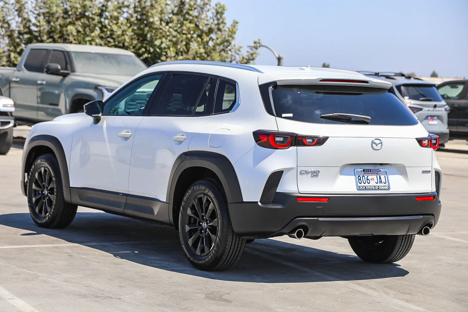 Used 2025 MAZDA CX-50 AWD 2.5 S w/ Premium Package image 7