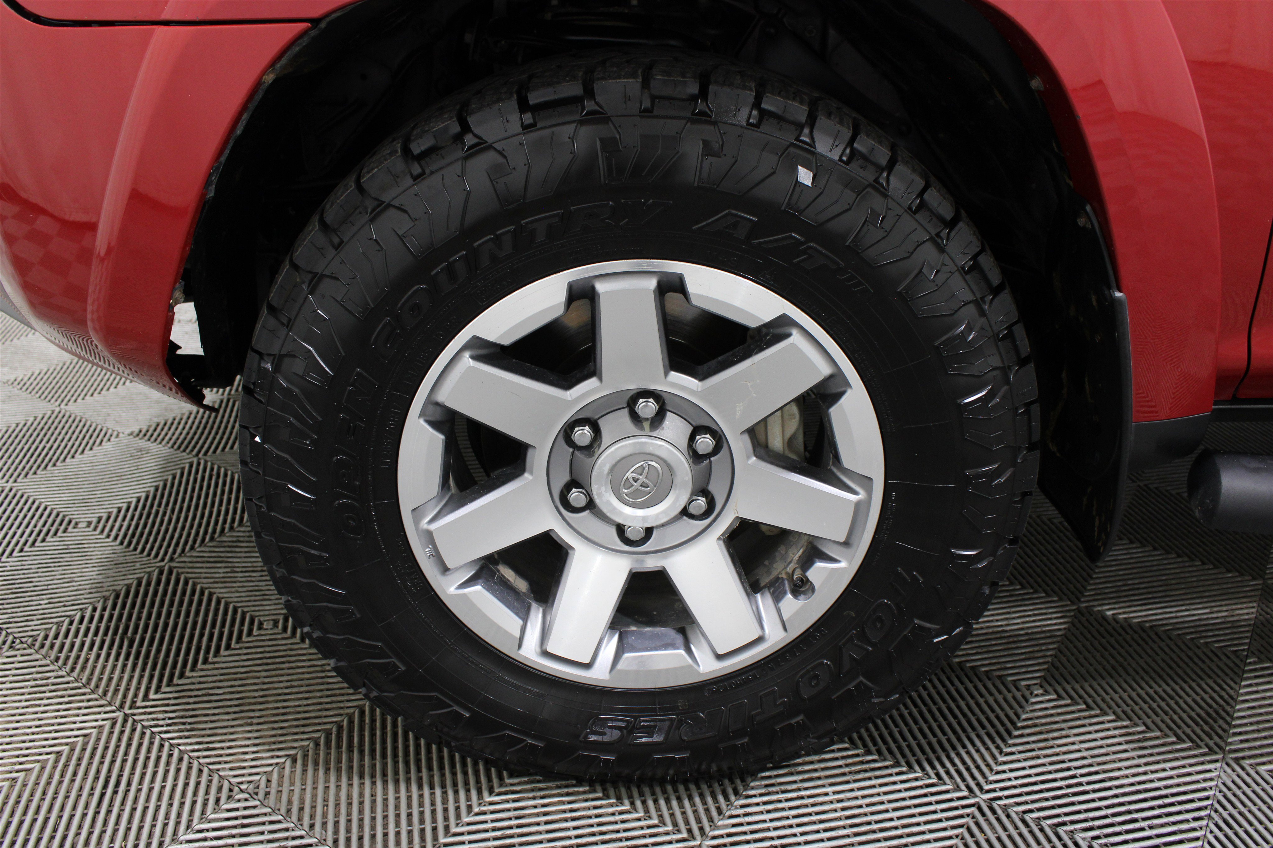 Used 2016 Toyota 4Runner Trail Premium AWD/4WD image 34