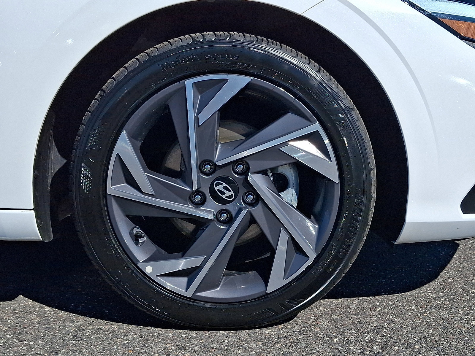Certified 2025 Hyundai Elantra Sport FWD image 8