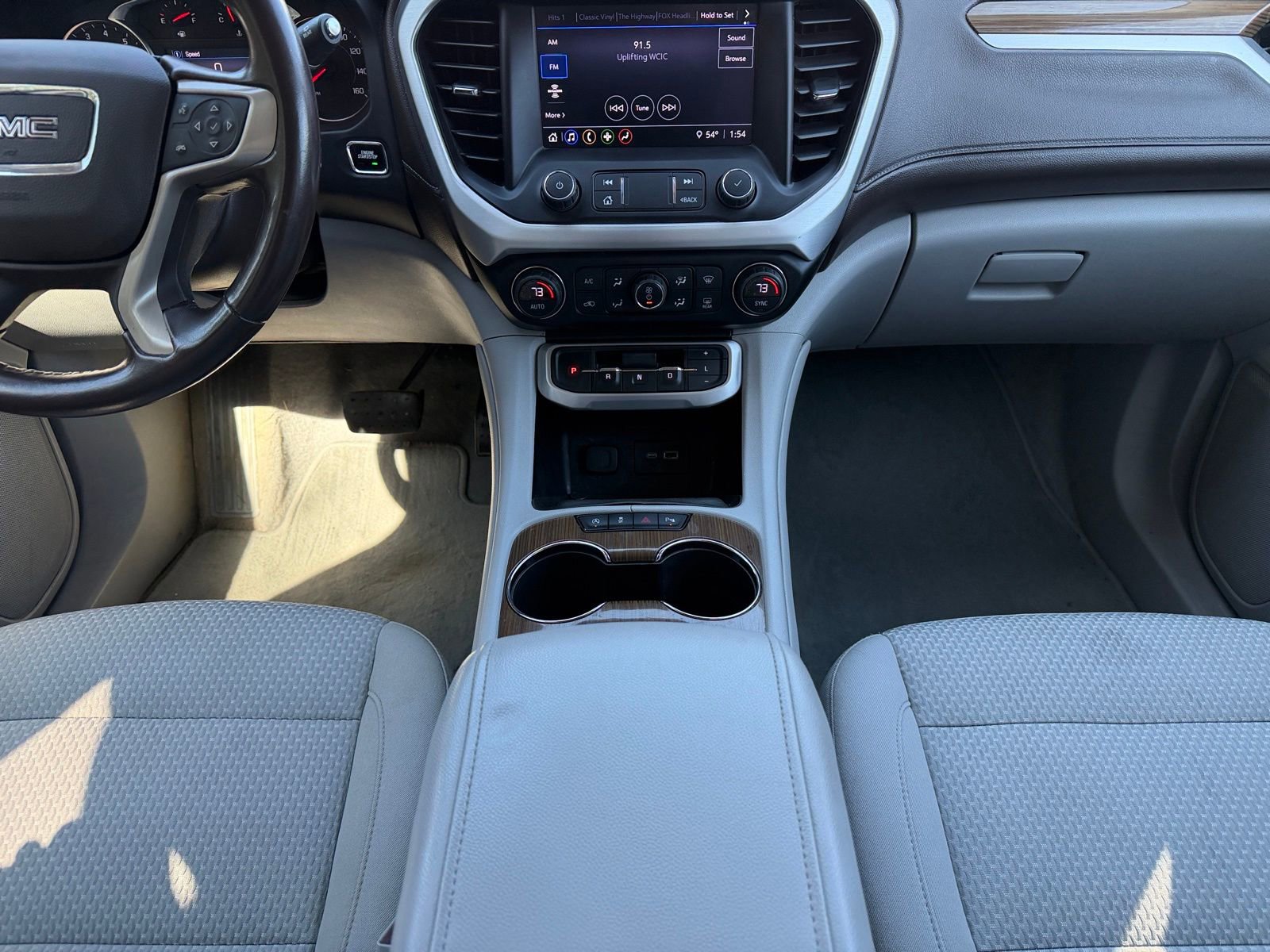 Used 2020 GMC Acadia SLE w/ Driver Convenience Package image 19