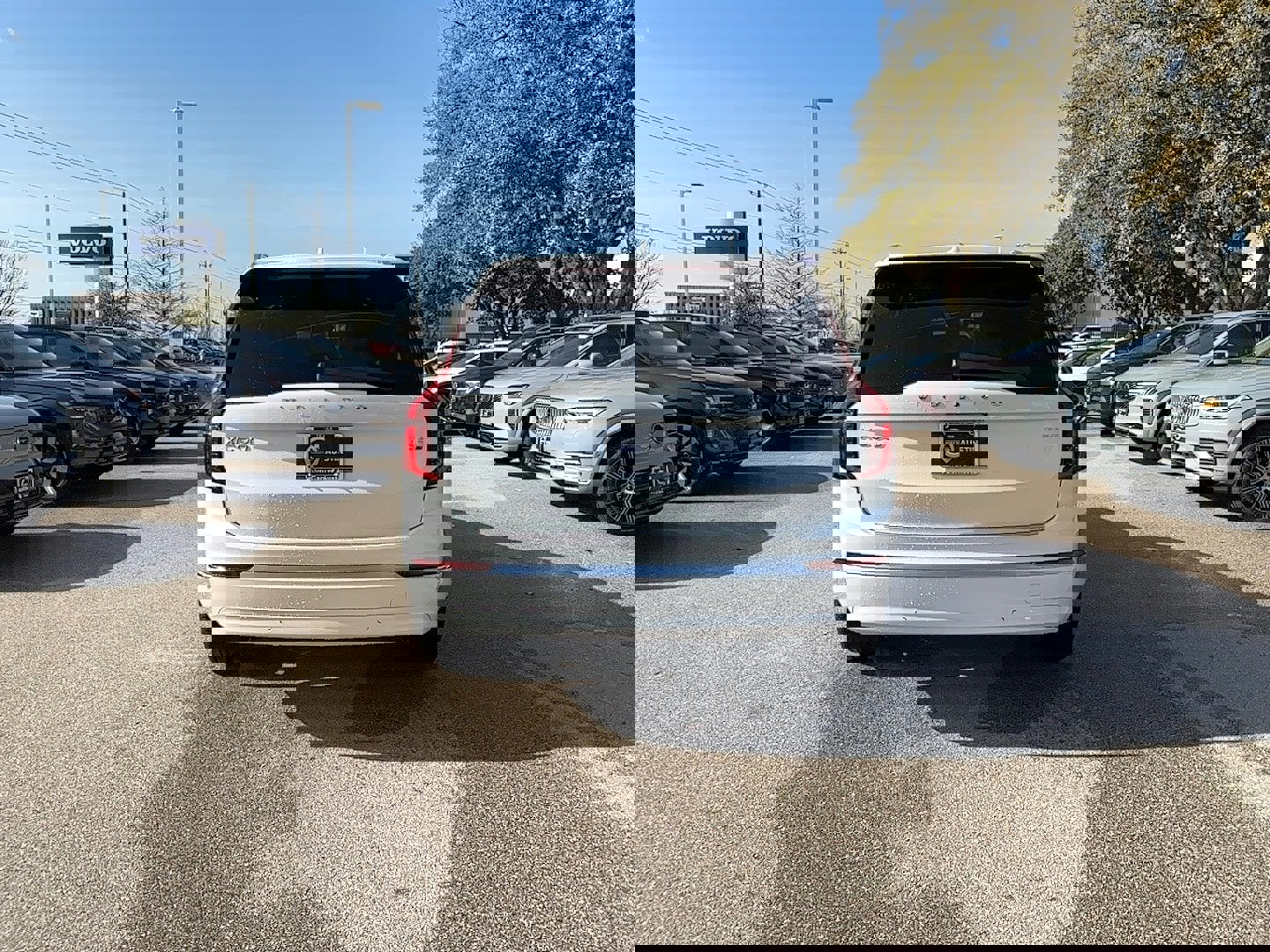 New 2025 Volvo XC90 T8 Core w/ Protection Package image 5