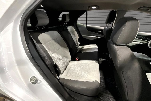 Used 2022 Chevrolet Equinox LS w/ LS Convenience Package FWD image 22