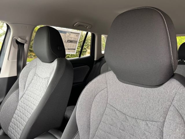 New 2026 Volkswagen Tiguan S image 10