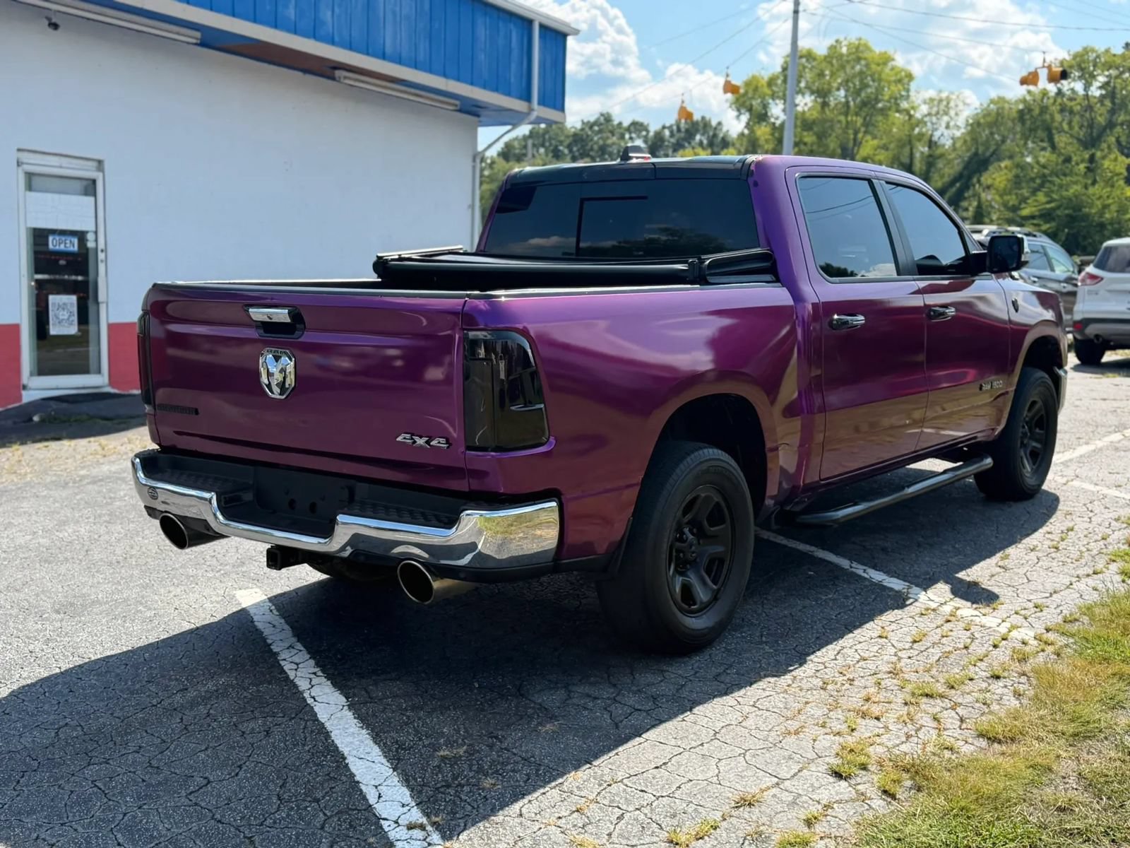 Used 2020 RAM 1500 Big Horn AWD/4WD image 5