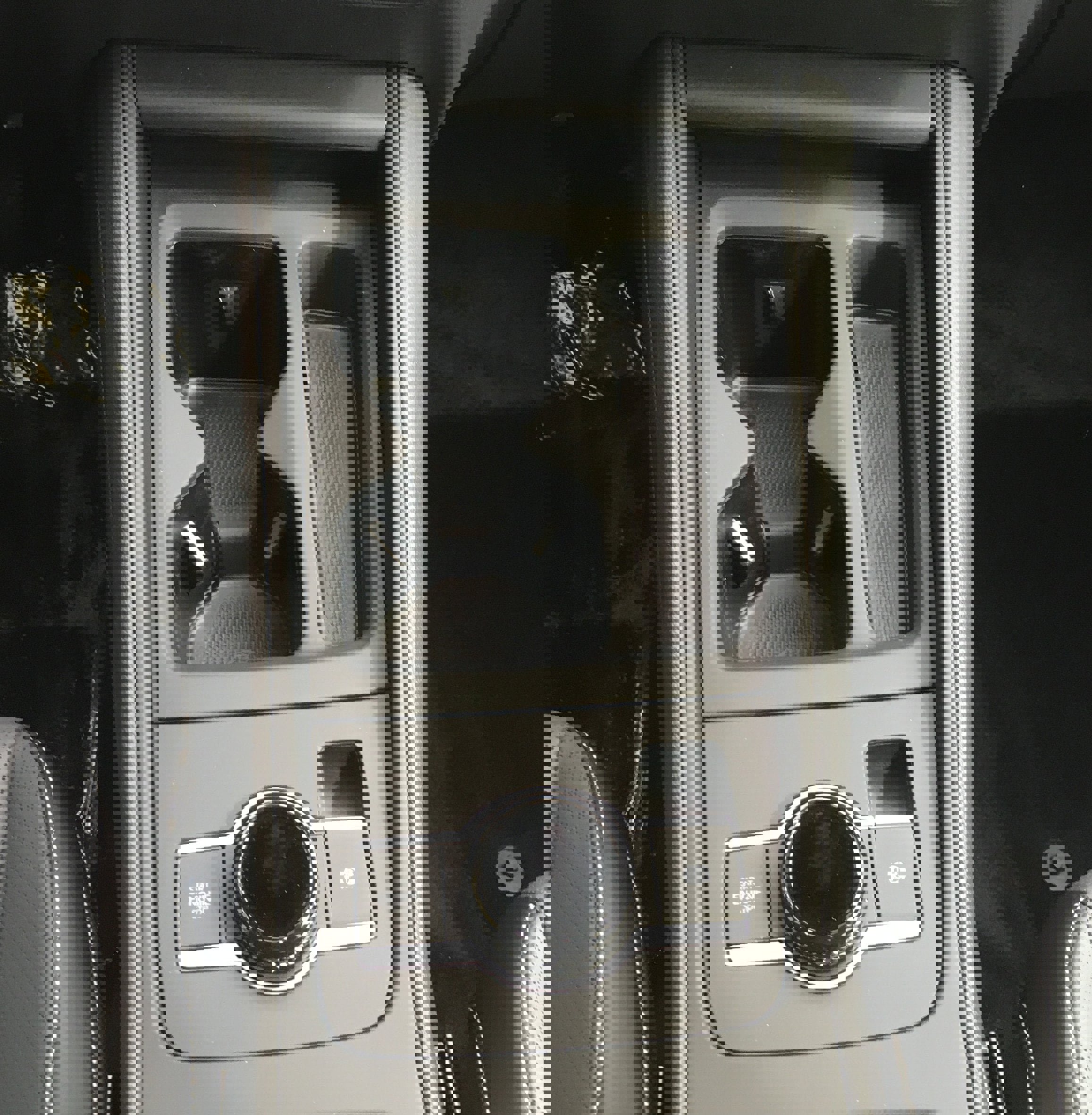 New 2026 Volkswagen Tiguan SE image 12