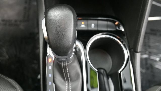 Used 2024 Buick Encore GX Sport Touring FWD image 27