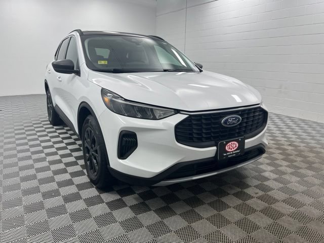 Used 2023 Ford Escape Active w/ Tech Pack #1 AWD/4WD image 1
