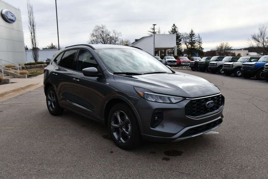 Used 2023 Ford Escape ST-Line Select w/ Tech Pack #1 image 9