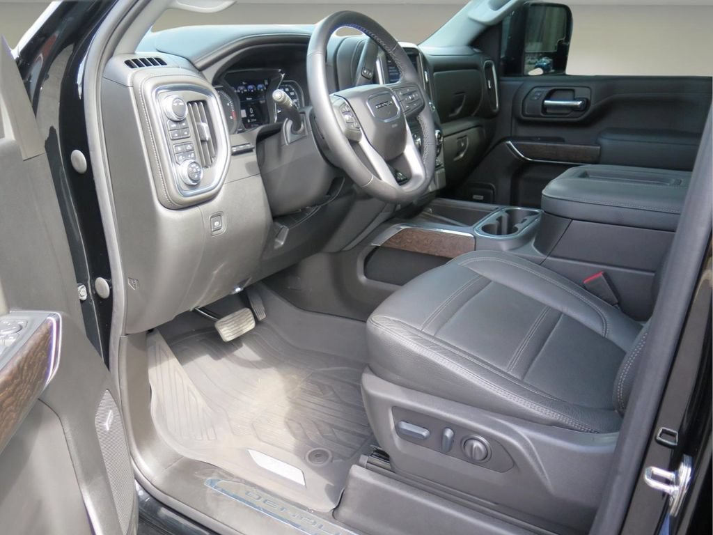 Used 2022 GMC Sierra 2500 Denali w/ Denali Ultimate Package AWD/4WD image 10