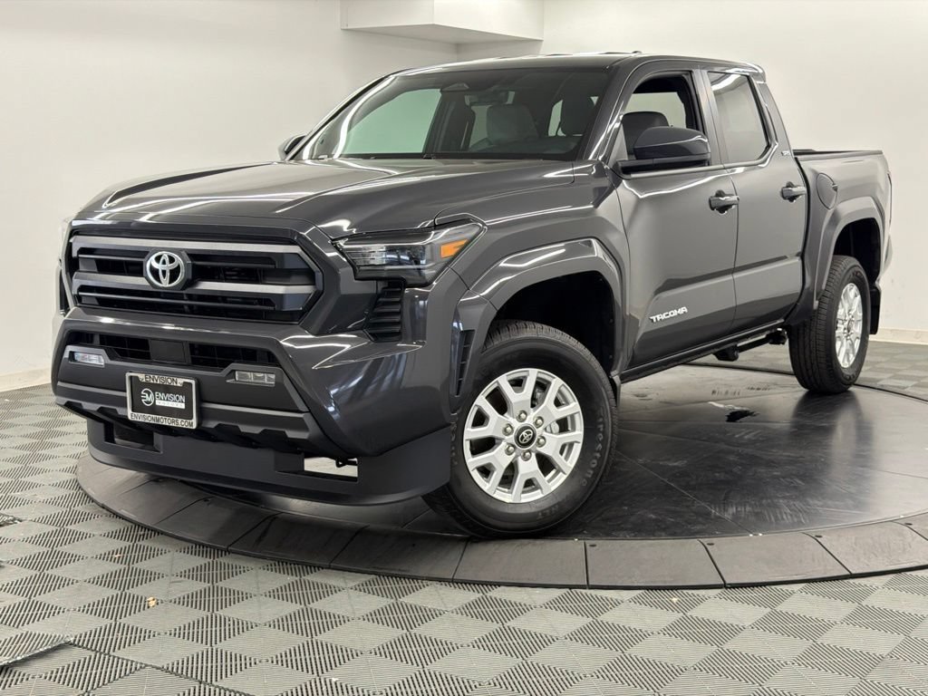 Used 2026 Toyota Tacoma SR5 AWD/4WD image 3