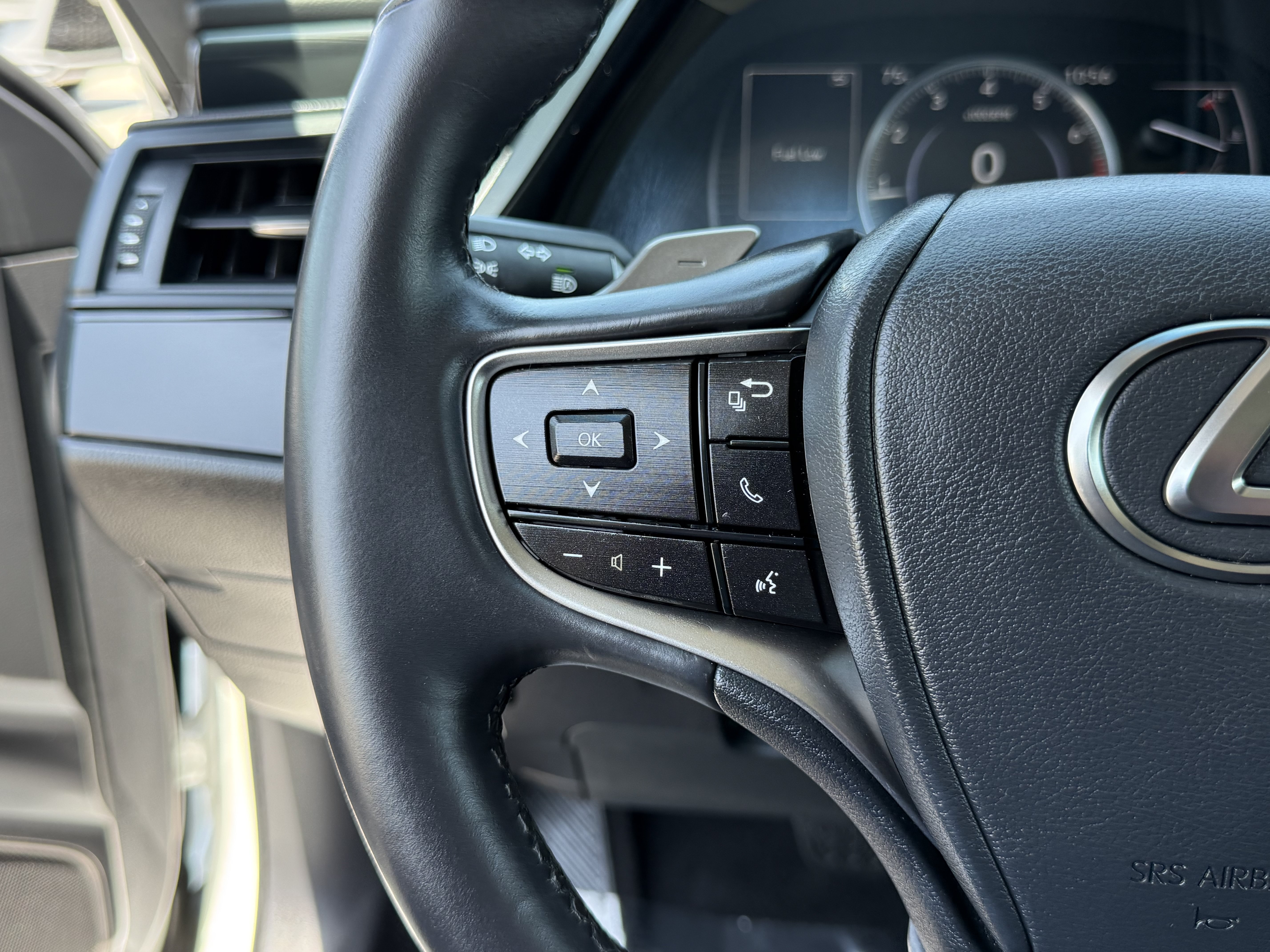 Certified 2024 Lexus ES 350 w/ Accessory Package (Z2) FWD image 22