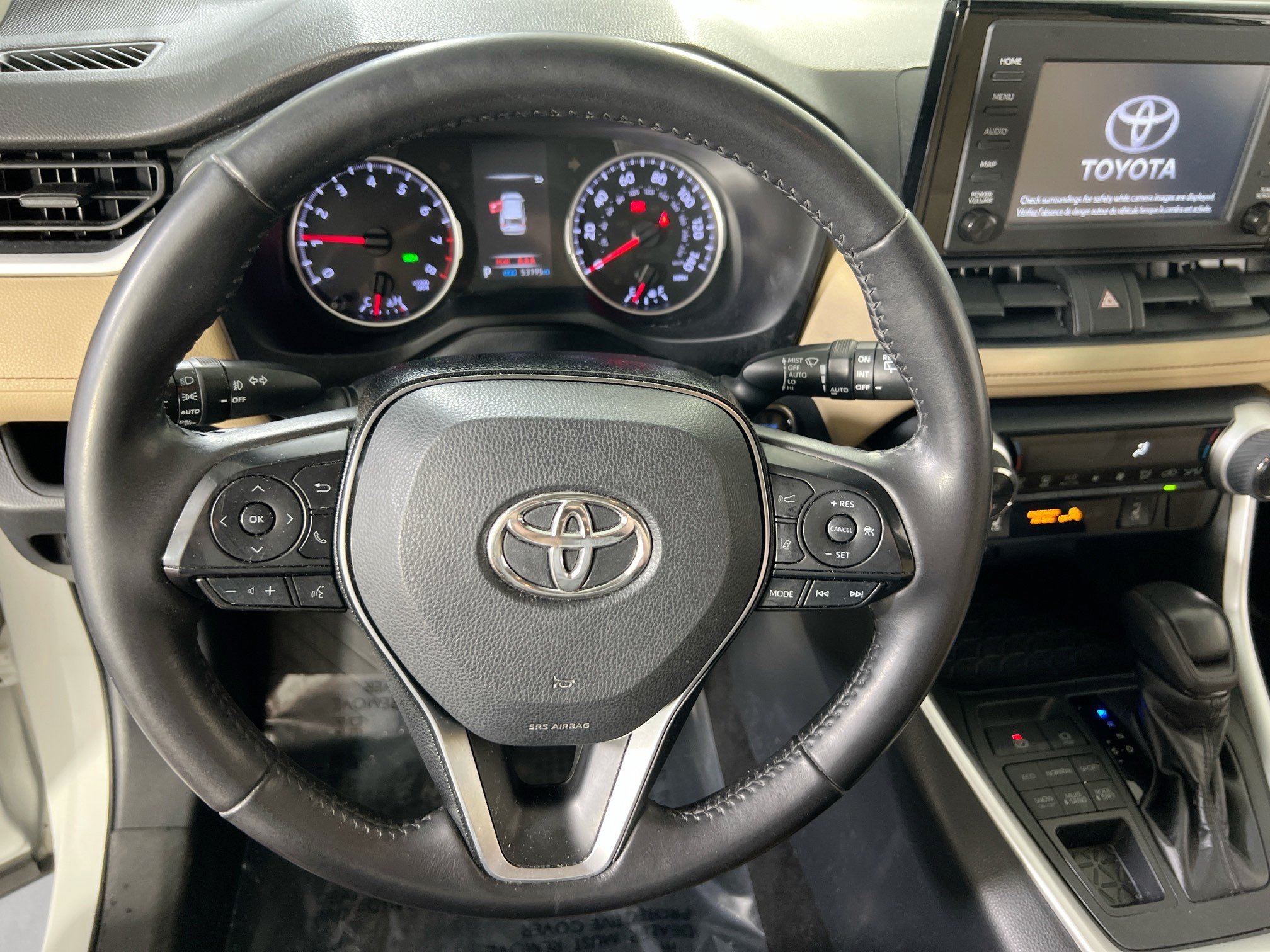 Used 2019 Toyota RAV4 XLE w/ Convenience Package AWD/4WD image 11