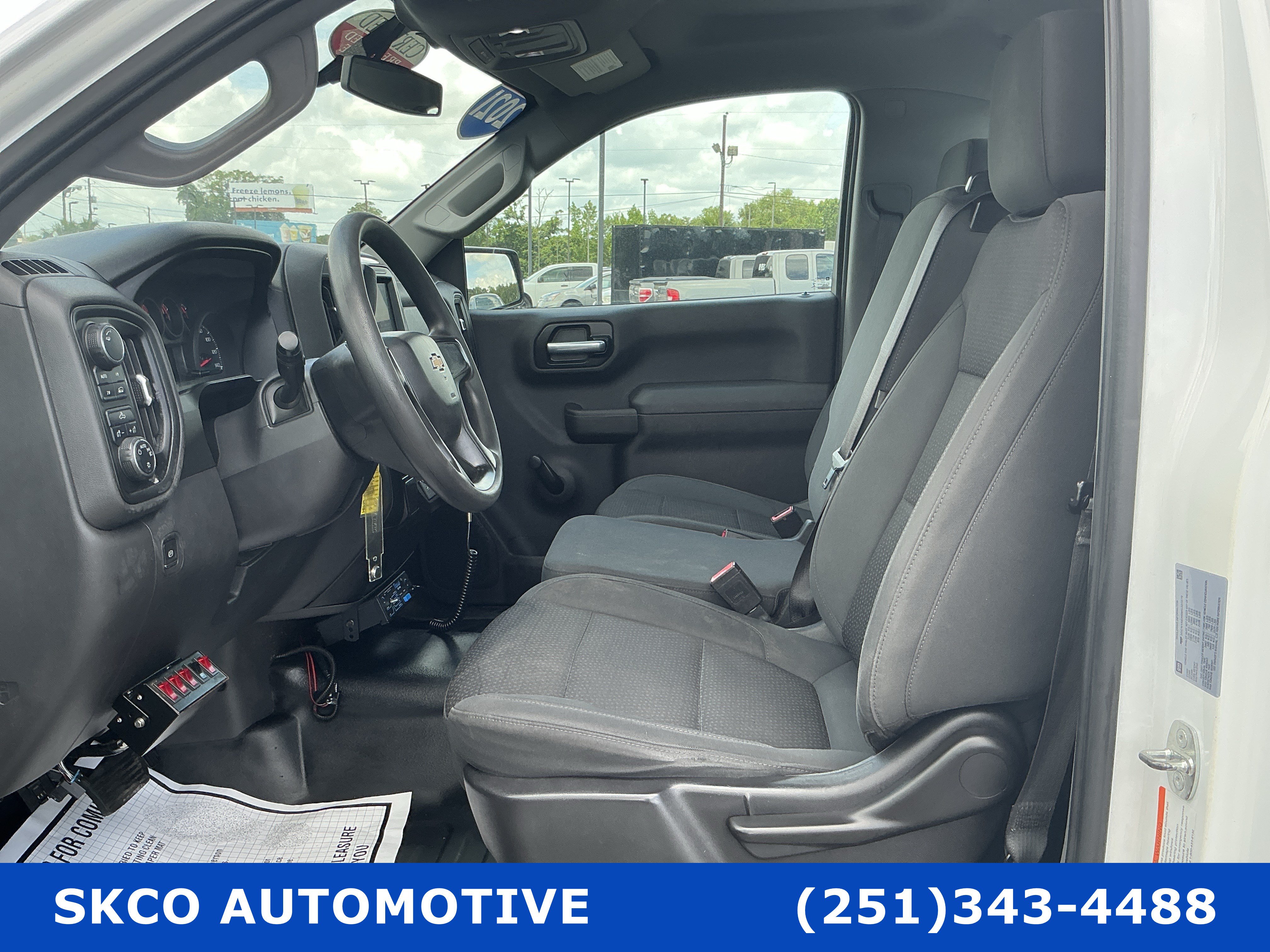 Used 2021 Chevrolet Silverado 1500 W/T AWD/4WD image 11
