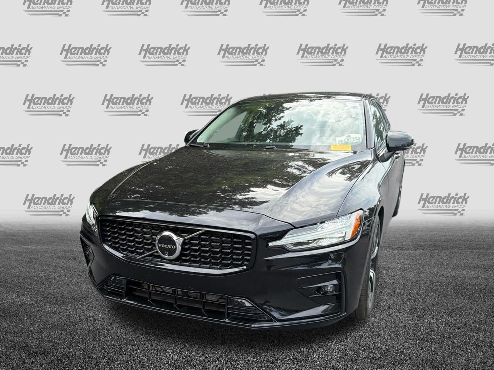 Used 2025 Volvo S60 B5 Plus FWD image 6