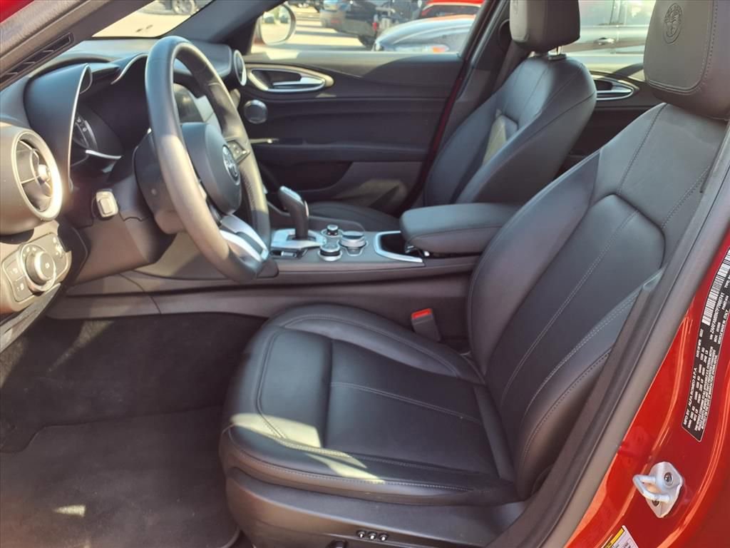 Used 2023 Alfa Romeo Giulia Ti image 26
