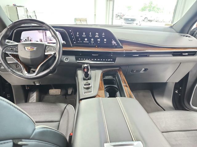 Used 2023 Cadillac Escalade ESV Premium Luxury RWD image 25
